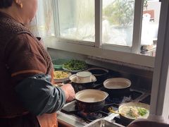 -小许三鲜砂锅馄饨店(家多乐烟酒店)