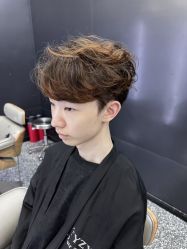 -藤野造型·烫·染发型设计店