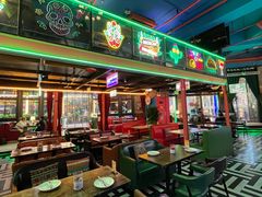 -Famous肥猫墨西哥音乐餐吧(五棵松华熙LIVE店)