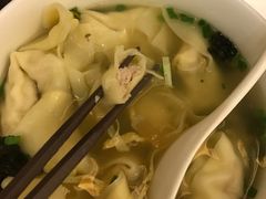 -笑来喜馄饨小笼工坊店(湖滨街店)