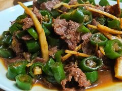 爆炒灵魂鲜牛肉-经堂北路牛肉干面·溪口蒋永峰牛肉馆(宁波店)