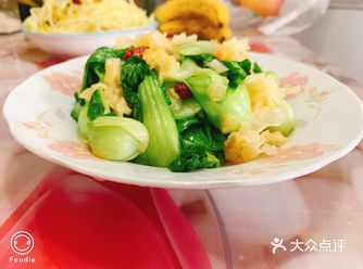 清晨来一个提神清脑的银耳油菜吧