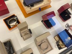 -用真奢侈品名表名包回收中心(朝阳万达店)