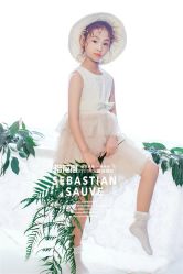 -拾花摄原创婚纱摄影