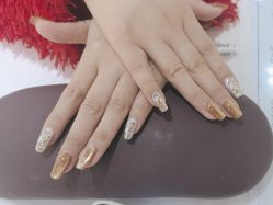 -进巍美甲