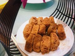 酥皮臭豆腐-绍兴饭店(大宁店)