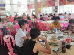大堂-源海渔村·现捞海鲜(大角湾店)