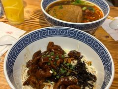 -沪西老弄堂面馆(定西路店)