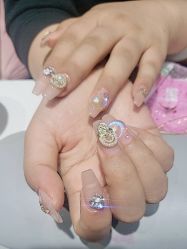 -丽心自助美甲美睫