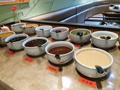 自助调料区-潮牛海记•潮汕牛肉火锅•醉鸡煲•粿条汤(通北路店)