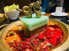 九州方圆锅-朝天门火锅(洪崖洞景观江景店)