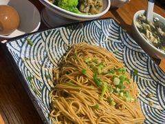 老干妈笋干面-囿面传统制面馆(中央路店)