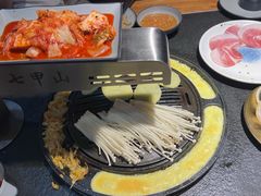 -七甲山烤肉(长白山奇石山珍根艺一条街店)