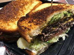 -The Habit Burger Grill 哈比特汉堡(爱琴海店)