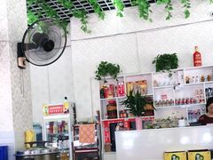 -一品红烧鸭特色川菜(三岔湖店)