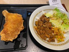 壕上天大鸡腿卤肉饭-永和大王(茉莉上新·漕宝店)