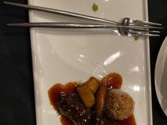 葱烧海参配乌米菌-鲁采LU STYLE(新天地店)