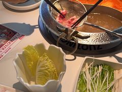-左庭右院鲜牛肉火锅(金山万达店)