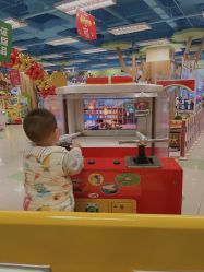 -莫莉幻想儿童乐园(武汉保利广场店)