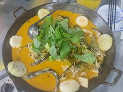 -丹水桥地锅鱼·翘嘴鲌·地方特色全鱼宴(丹江口大坝店)