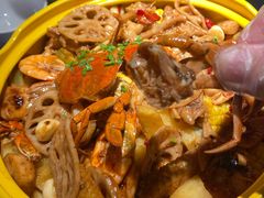 -多嘴超级肉蟹煲(中街恒隆故宫店)