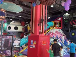 -欧酷世界动力星球(王府井奥莱UP TOWN店)