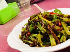 -刘涛酒店(江滩公园店)