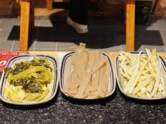 -小饕荟雅安贡椒鱼鲜馆(广福桥店)