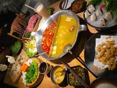 -湊湊火锅·茶憩(杭州湖滨银泰in77店)