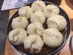 牛肉大葱包子-胡家大厨(西三庄店)