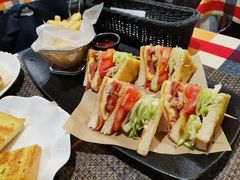 虾仁总汇三明治-遇见西木美式餐厅(体育路店)
