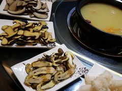 -野菌皇海景野生菌火锅(滨海大道店)