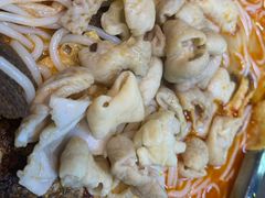 猪大肠-在巷子里的烤肉店·螺蛳粉烤鱼·牛蛙(和美城店)