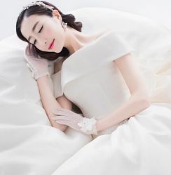 点击看大图 -艾米丽婚纱礼服