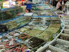-霞涌市场海鲜摆卖区