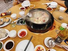 -濠轩阁特色生蚝火锅(水湾路店)