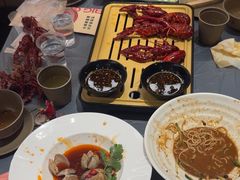 -肥肥虾庄·金牌油焖大虾(东湖欢乐谷店)