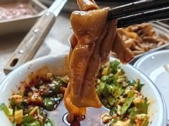 -九尺赵老四鲜鹅肠火锅