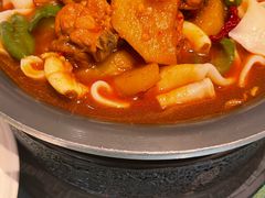 新疆大盘鸡-新疆巴州金丝特餐厅(大钟寺店)