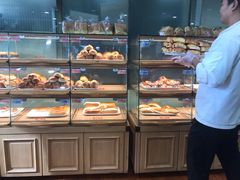 面包甜点陈列柜-新侨三宝乐面包店(崇文门店)