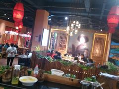 大堂-老滇山寨•云南特色菜•地方菜•民族风情歌舞表演(金碧店)