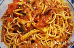 Tomato Sauce Pork Noodles