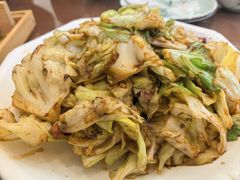 手撕包菜-丽泽山庄·生态怀柔菜·虹鳟鱼(红螺寺店)