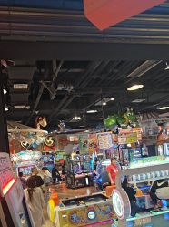 -卡通尼乐园(新达汇三林店)