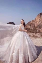 -Renee芮亦婚纱(原丽莎)