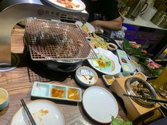 -明洞阿姨·韩式酱蟹烤肉·创意料理(三元桥店)