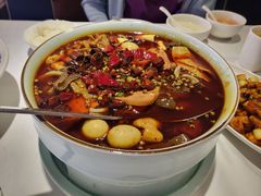-渝信川菜 · 川味家常菜(财富购物中心店)