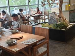 -蜜桃餐厅·伴山(湖滨商业街店)