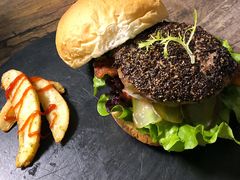 -HIGH FIVE哈福手工汉堡(桂林路店)