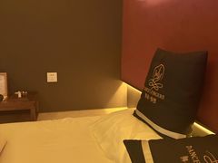 -舞指仙境足浴按摩(政务店)